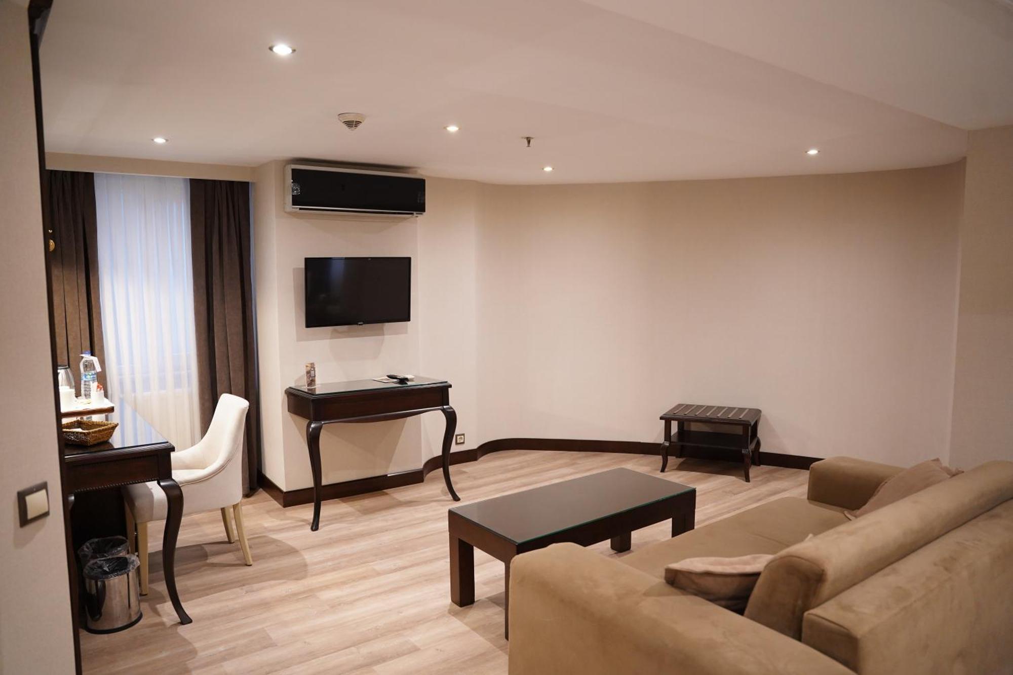 Chambre Supérieure avec Bain à Remous