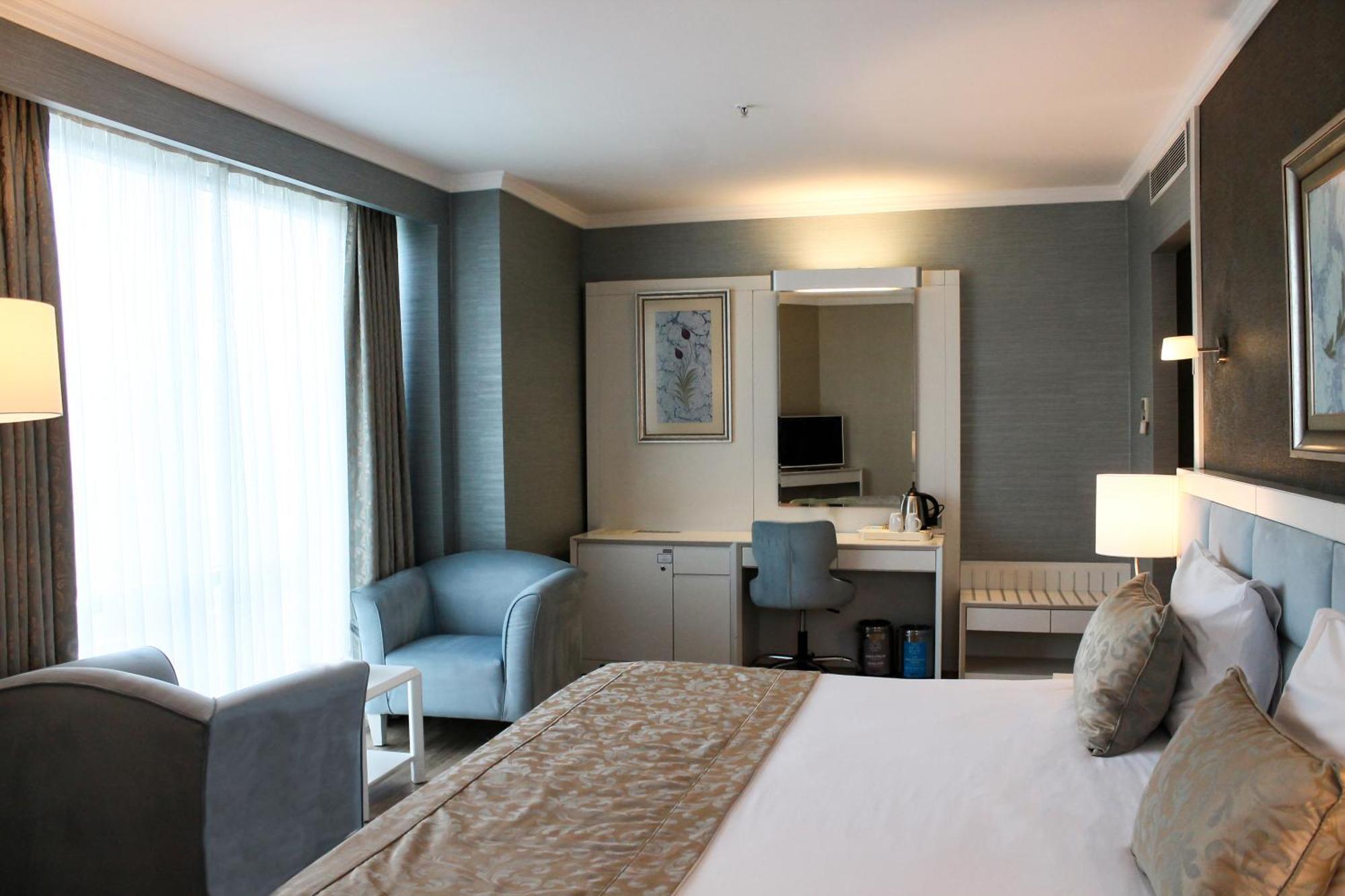 Standard Room with City View