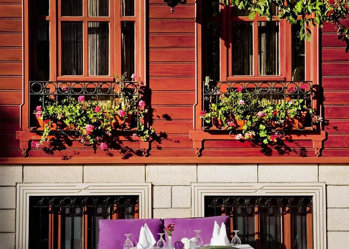 Glk Premier The Home Suites & Spa