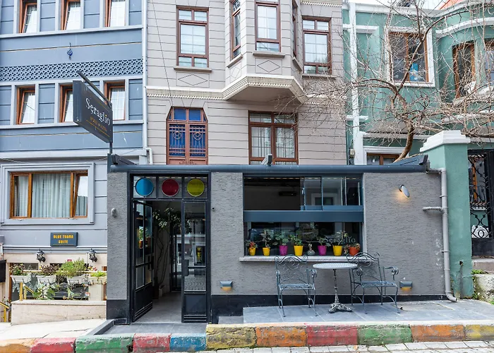 Seraglio Hotel & Suites